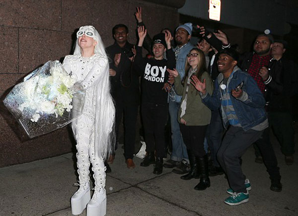 Lady Gaga Gelin Oldu 9