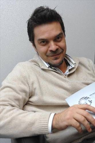 Ünlülerin çömezlik halleri 19