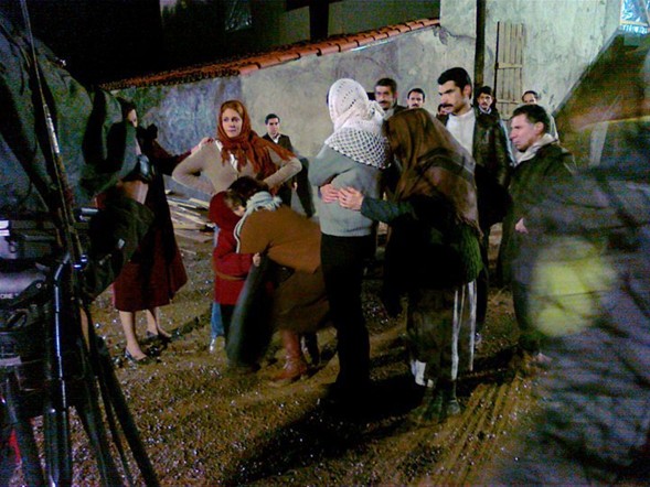 'Öyle Bir Geçer Zaman Ki' setinden 10