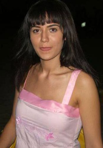 Dizi yıldızlarının eski halleri 75
