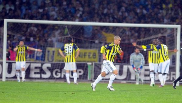 ŞAMPİYON FENERBAHÇE.. 102