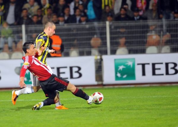 ŞAMPİYON FENERBAHÇE.. 103