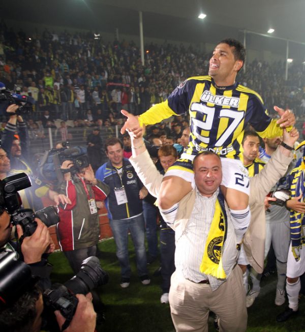 ŞAMPİYON FENERBAHÇE.. 11