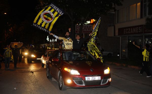 ŞAMPİYON FENERBAHÇE.. 12