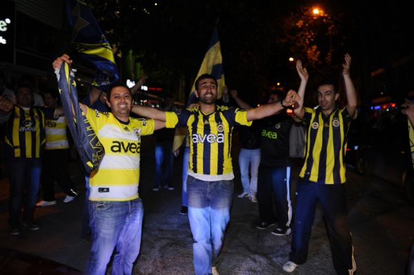 ŞAMPİYON FENERBAHÇE.. 14