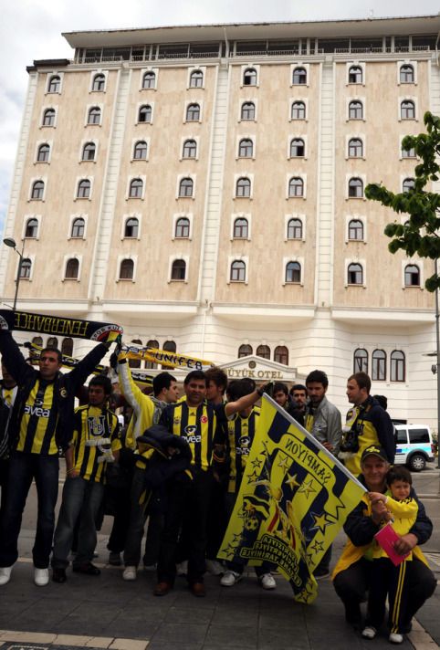 ŞAMPİYON FENERBAHÇE.. 152