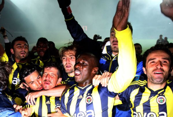 ŞAMPİYON FENERBAHÇE.. 18