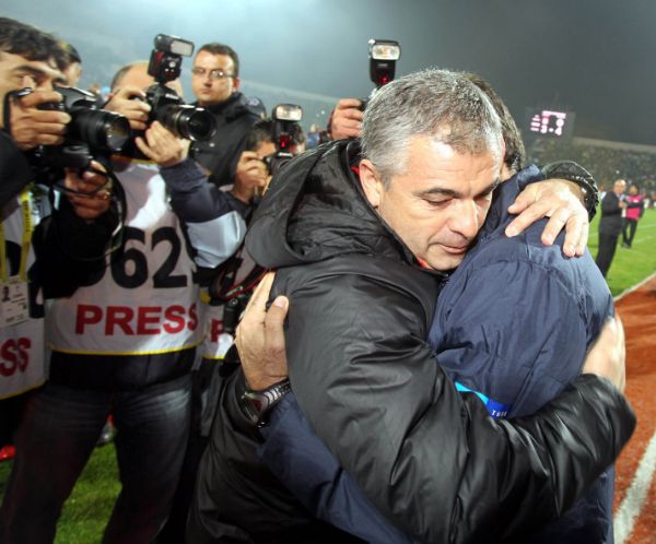 ŞAMPİYON FENERBAHÇE.. 23