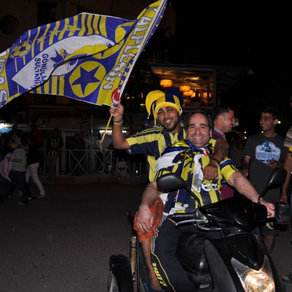ŞAMPİYON FENERBAHÇE.. 27