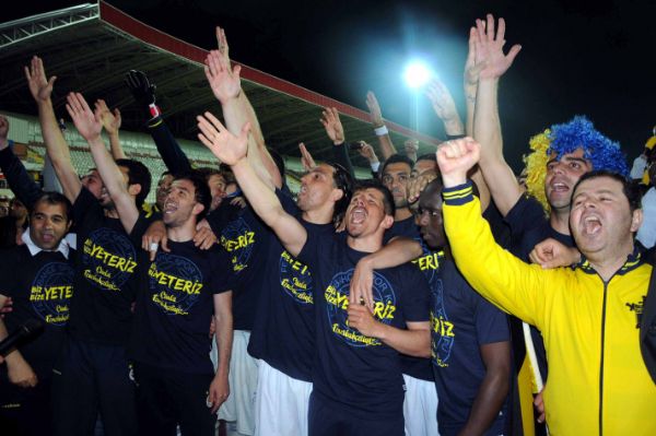 ŞAMPİYON FENERBAHÇE.. 3
