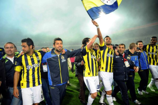 ŞAMPİYON FENERBAHÇE.. 42