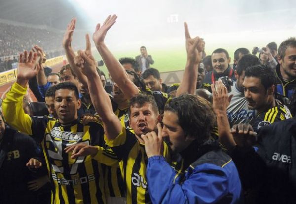 ŞAMPİYON FENERBAHÇE.. 49