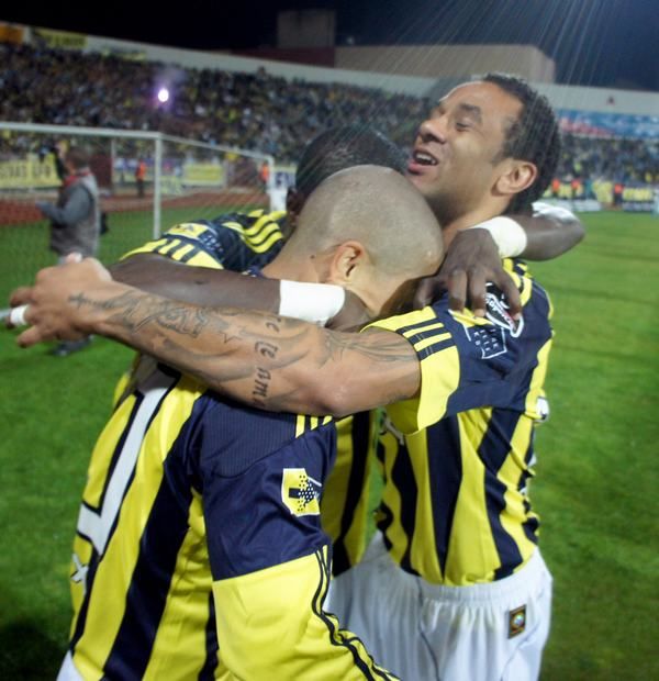 ŞAMPİYON FENERBAHÇE.. 54