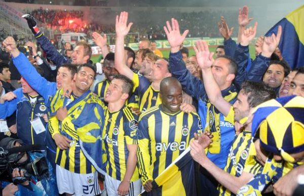 ŞAMPİYON FENERBAHÇE.. 61