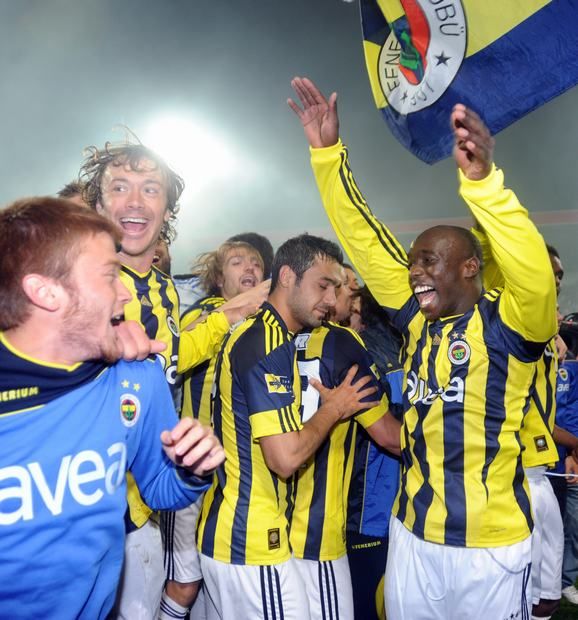 ŞAMPİYON FENERBAHÇE.. 64