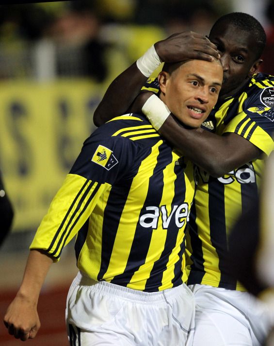 ŞAMPİYON FENERBAHÇE.. 68