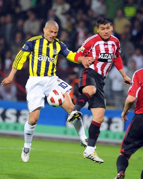 ŞAMPİYON FENERBAHÇE.. 92