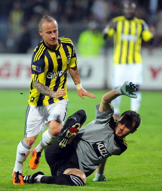 ŞAMPİYON FENERBAHÇE.. 96