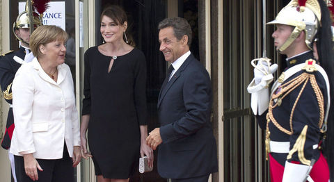 Silvio geliyor Carla’yı koruyalım 13