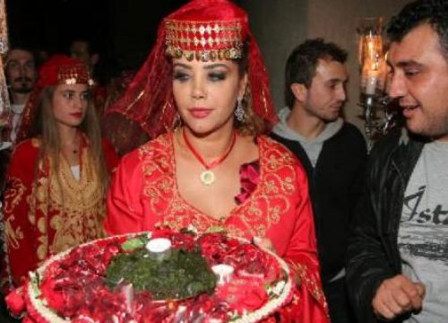 Böyle olur ünlülerin bekarlığa vedası 5