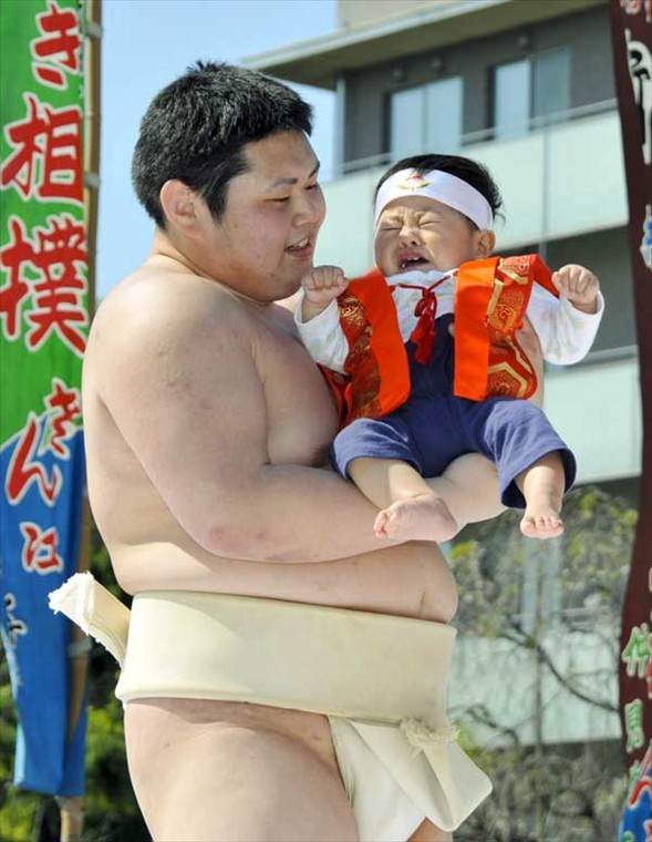 Ağlayan Sumo! 8
