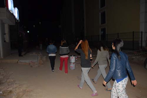 Kız öğrencilerden protesto 5