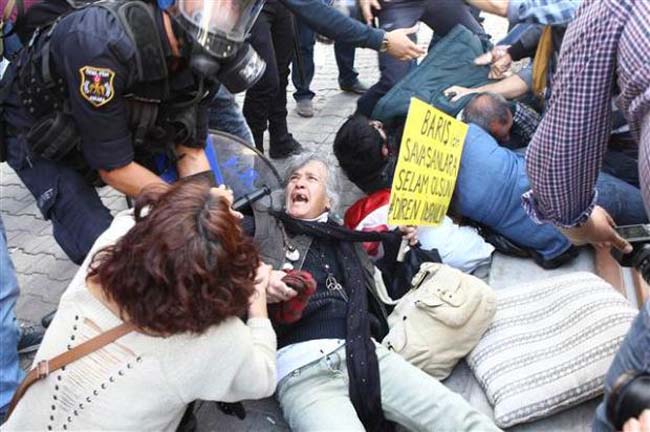 Dünya Türkiye'deki olayları böyle gördü 33