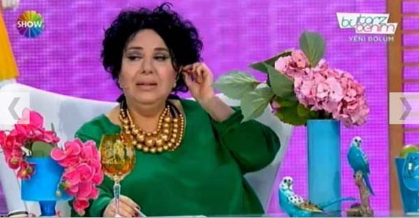 Nur Yerlitaş'ın capsleri gündeme oturdu 12