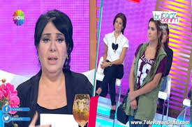 Nur Yerlitaş'ın capsleri gündeme oturdu 2