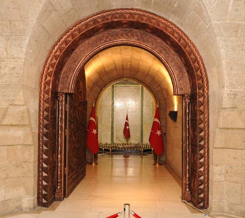 Mühürlü kapı açıldı: Atatürk burada yatıyor 2