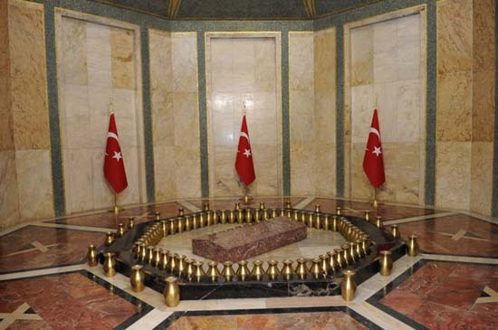 Mühürlü kapı açıldı: Atatürk burada yatıyor 3