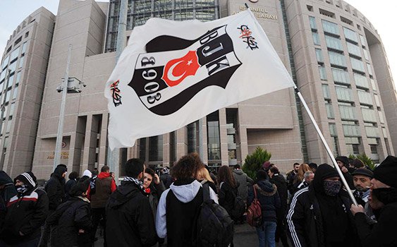 çArŞı grubunun Çağlayan duruşmasından kareler 1