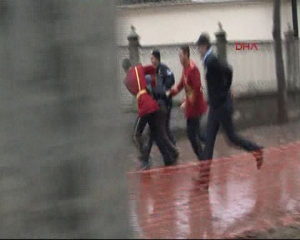 Dolmabahçe'de bomba alarmı! 8