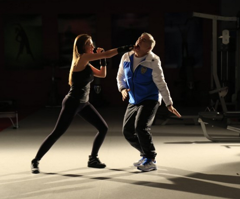 Yolanthe Cabau Mehmet Ali Erbil'i Yerden Yere Vurdu 6