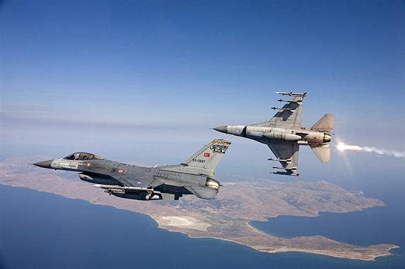 Savaş pilotlarının gözünden Türkiye 1