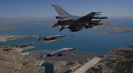 Savaş pilotlarının gözünden Türkiye 15