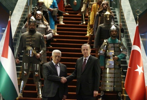 Saray'daki 16 asker neyi temsil ediyor? 3