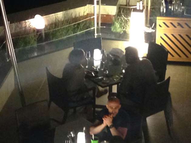 Kenan İmirzalıoğlu ve Sinem Kobal baş başa 8
