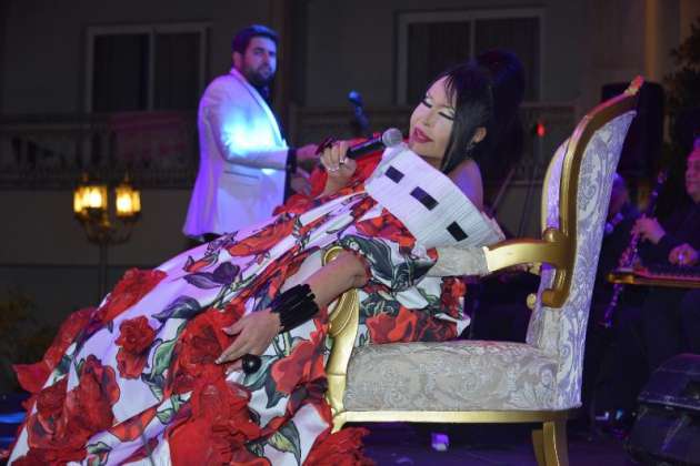 Kimse giymesin diye 150 metre kumaş aldı 9