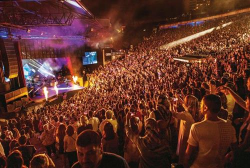 Tarkan'dan Arda Turan'a konser jesti: Sen başkasın! 4