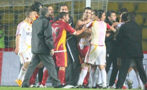 Sabri Sarıoğlu'nun bitmeyen öfkesi 8