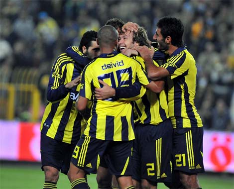 Roberto Carlos Fener'i uçurdu 14