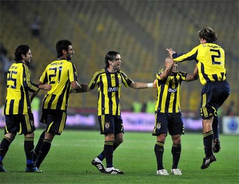 Roberto Carlos Fener'i uçurdu 9