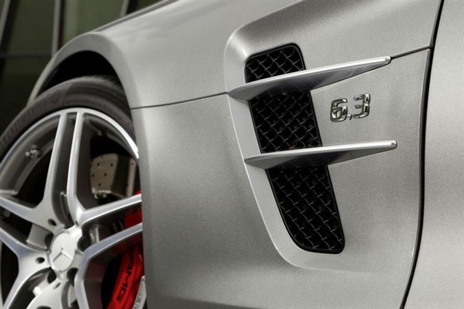 Mercedes SLS AMG Roadster 16