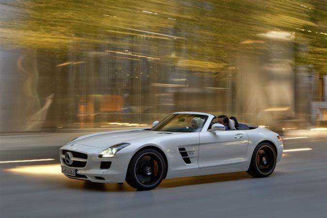 Mercedes SLS AMG Roadster 2
