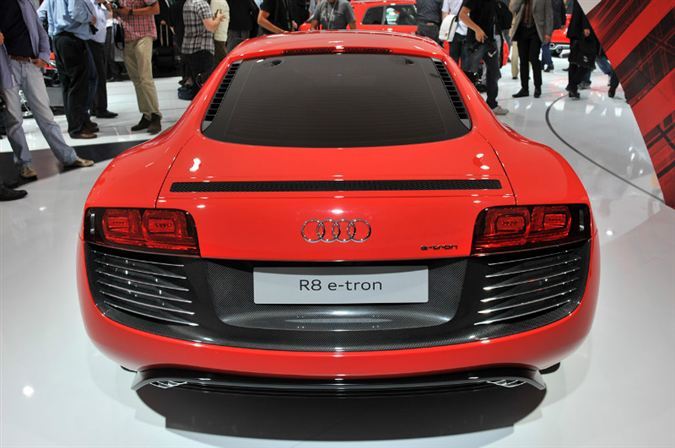 Audi R8 e-tron Prototip Frankfurt 2011 6