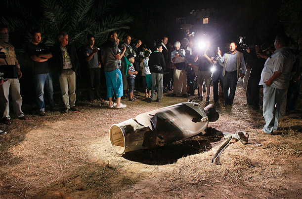 Libya's New Regime: The Fight for Gaddafi's Hometown 123