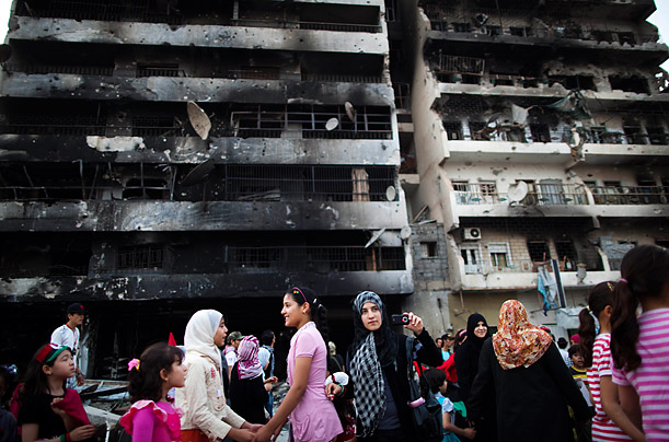 Libya's New Regime: The Fight for Gaddafi's Hometown 128
