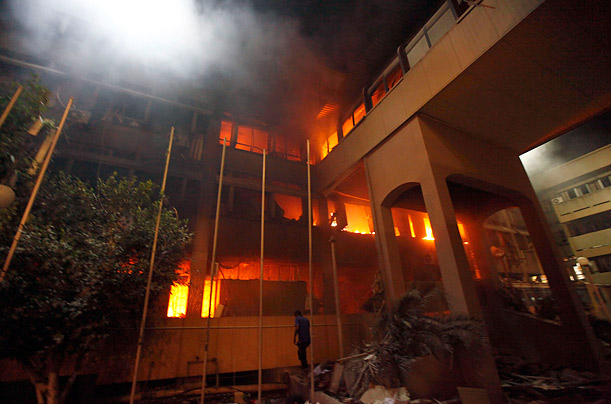 Libya's New Regime: The Fight for Gaddafi's Hometown 131