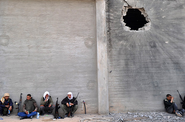 Libya's New Regime: The Fight for Gaddafi's Hometown 149